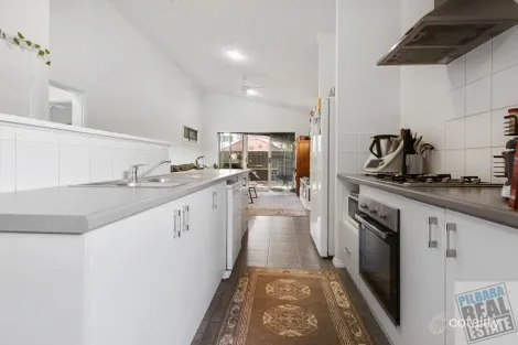 Property photo of 92 Marniyarra Loop Baynton WA 6714