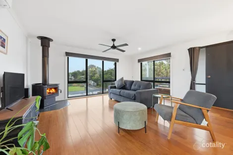Property photo of 22 Tamara Crescent Inverloch VIC 3996