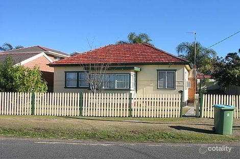 61 Warrigal St, The Entrance, NSW 2261