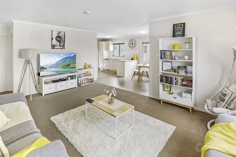 Property photo of 8 Taylor Avenue Golden Beach QLD 4551