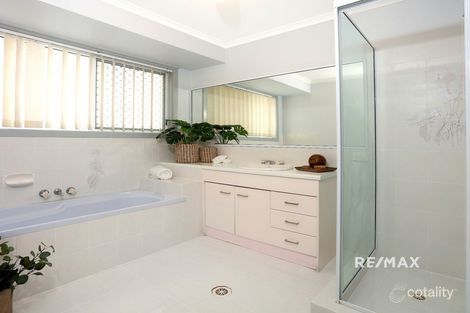 Property photo of 10 Jura Parade Merrimac QLD 4226