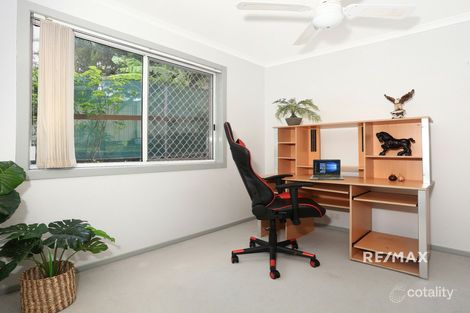 Property photo of 10 Jura Parade Merrimac QLD 4226