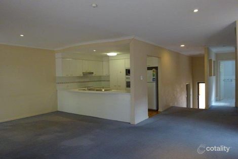 30 Foxton St, Indooroopilly, QLD 4068