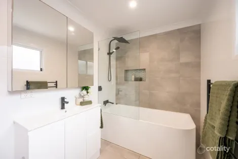 Property photo of 69 Macquarie Circuit Fitzgibbon QLD 4018