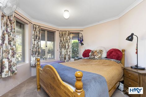 Property photo of 23 Simla Place Caversham WA 6055