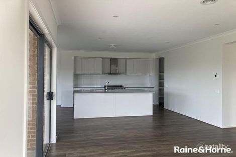 3 QUEENSBRIDGE AVE, TARNEIT, VIC 3029