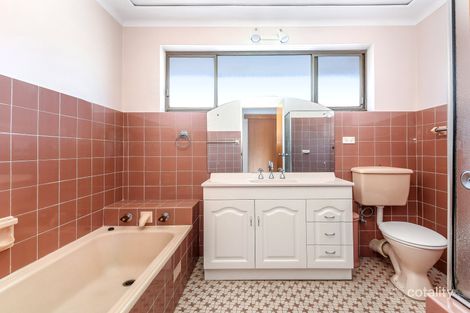 Property photo of 1 Moya Crescent Kingsgrove NSW 2208