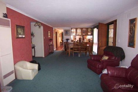 Property photo of 16 Quartok Avenue Werribee VIC 3030