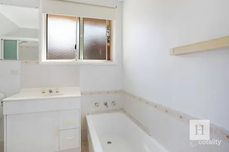 Property photo of 2/23 Heritage Drive Kanwal NSW 2259