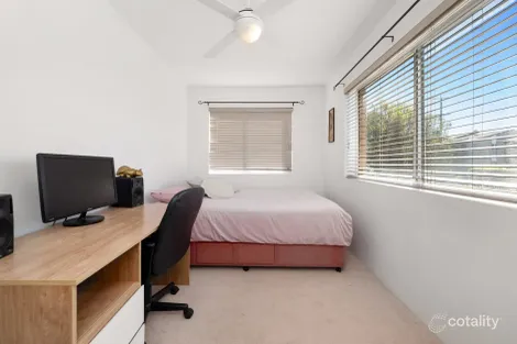 Property photo of 4/19 Agnes Street Morningside QLD 4170