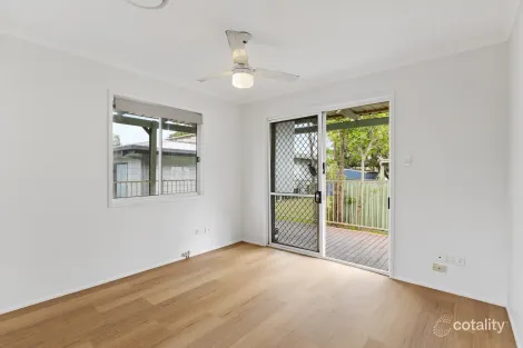 Property photo of 1 Cypress Crescent Stapylton QLD 4207