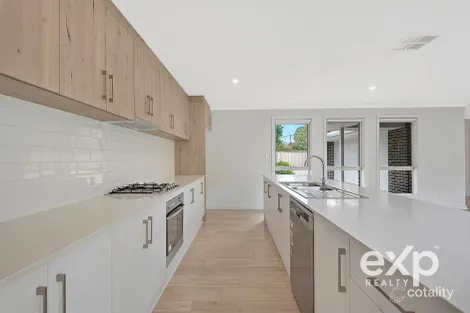 Property photo of 77B Brougham Drive Valley View SA 5093