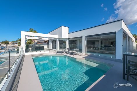 Property photo of 6 Saltbreeze Court Runaway Bay QLD 4216
