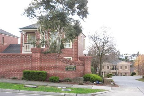 Property photo of 7 Katandra Place Doncaster East VIC 3109