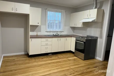 Property photo of 34 Cedar Crescent Forbes NSW 2871