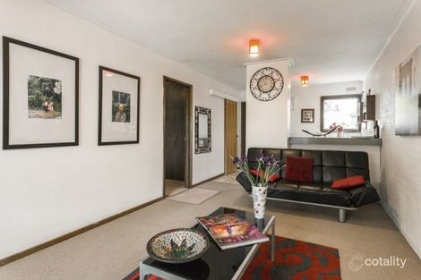 Property photo of 2/26 Woodbury Street Strathdale VIC 3550