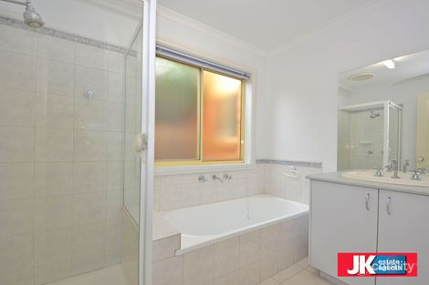 Property photo of 25 Rutman Close Werribee VIC 3030