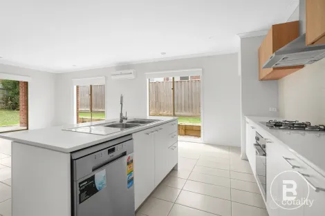 Property photo of 7 Auburn Drive Smythes Creek VIC 3351