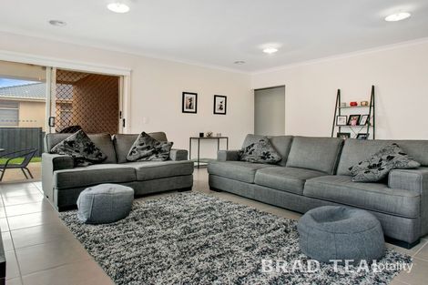 Property photo of 11 Nethercote Street Craigieburn VIC 3064