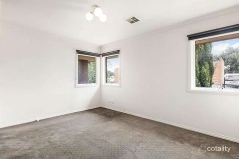 Property photo of 2/94 Oriel Road Ivanhoe VIC 3079