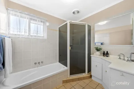 Property photo of 10 Chatswood Road Springwood QLD 4127