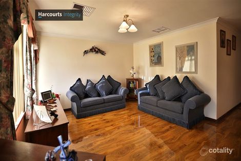 Property photo of 4 Hamlyn Glen Kiara WA 6054