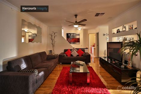 Property photo of 4 Hamlyn Glen Kiara WA 6054