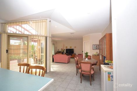 Property photo of 19 Duncraig Court Narre Warren VIC 3805