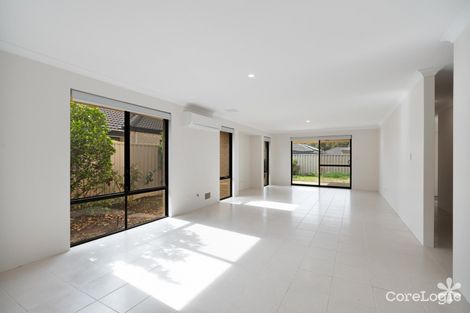 Property photo of 11 Kirra Road Secret Harbour WA 6173