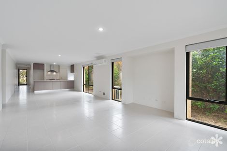 Property photo of 11 Kirra Road Secret Harbour WA 6173