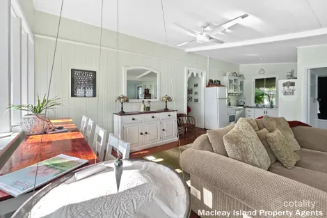 Property photo of 12 Kooberry Street Macleay Island QLD 4184