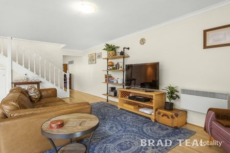 Property photo of 3/2 Silvertree Avenue Delahey VIC 3037