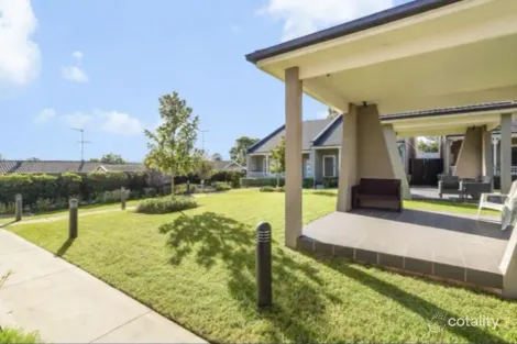 33/2 Wire Lane, Camden South, NSW 2570