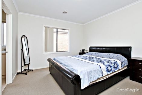 Property photo of 12 Galeff Avenue Truganina VIC 3029