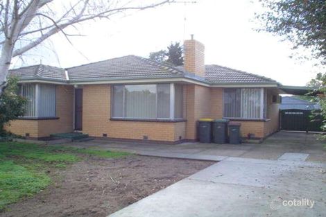 Property photo of 37 Bank Street Lara VIC 3212