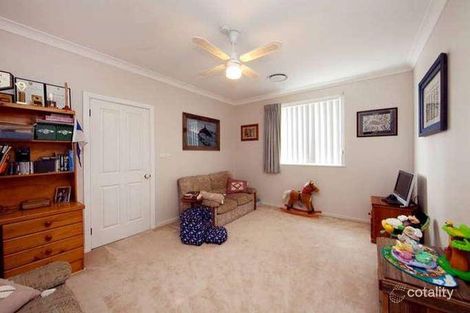 Property photo of 9 Roscrea Crescent Mount Hutton NSW 2290