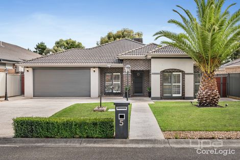 Property photo of 5 Laguna Place Craigieburn VIC 3064