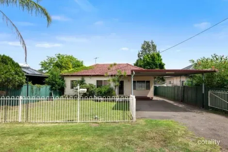 9 Waminda Ave, Campbelltown, NSW 2560