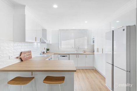 Property photo of 5 Gladys Avenue Berkeley Vale NSW 2261