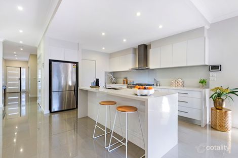 Property photo of 12 Hayes Parade Pascoe Vale VIC 3044