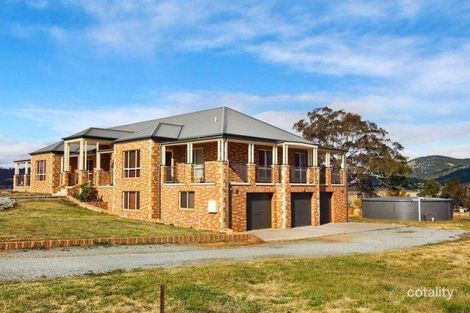 Property photo of 16 Shillington Avenue Googong NSW 2620