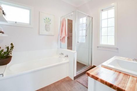 Property photo of 22 Boundary Street Bundamba QLD 4304