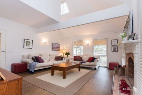 Property photo of 10 Moseley Drive Mount Eliza VIC 3930