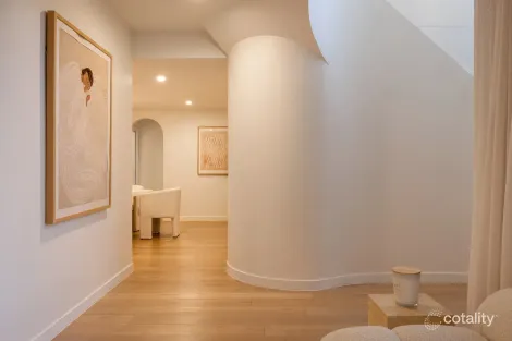 Property photo of 5 Thornleigh Crescent Varsity Lakes QLD 4227