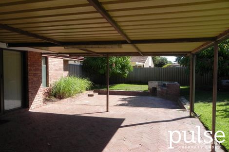 Property photo of 6 Gladstone Road Leeming WA 6149