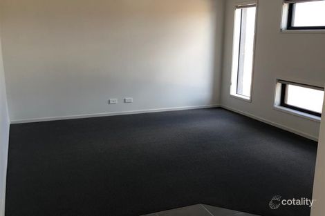 Property photo of 25 Commonwealth Drive Aintree VIC 3336