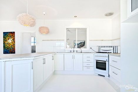 Property photo of 16 Rowley Road Port Willunga SA 5173