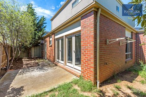 Property photo of 2/15 Friar Park Place Point Cook VIC 3030