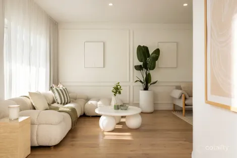 Property photo of 5 Thornleigh Crescent Varsity Lakes QLD 4227