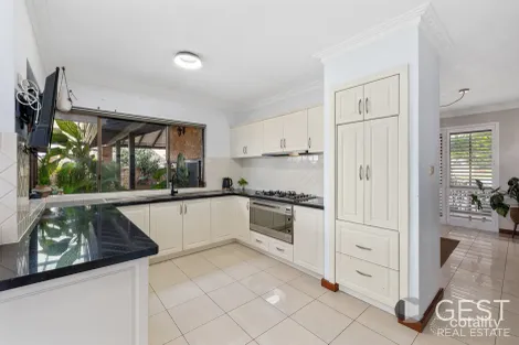 Property photo of 4 Bower Place Noranda WA 6062